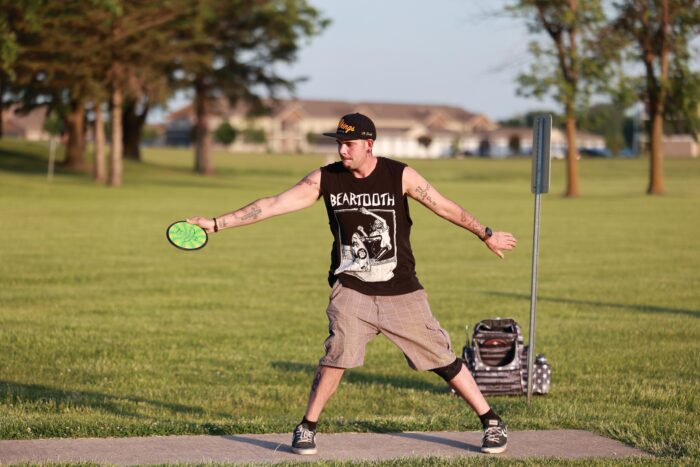 photo of disc golf player