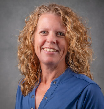 Dr. Jennifer Anderson staff photo